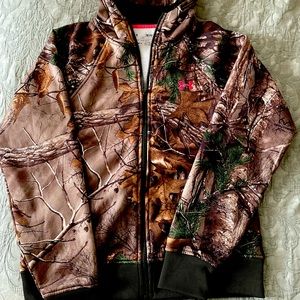 Woman’s Zip up Under Armour Camo Hoodie